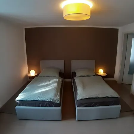 Gartenblick * Arnsdorf (Arnsdorf, Bautzen)