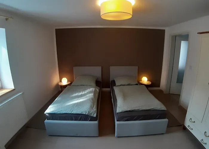 Gartenblick * Arnsdorf (Arnsdorf, Bautzen)